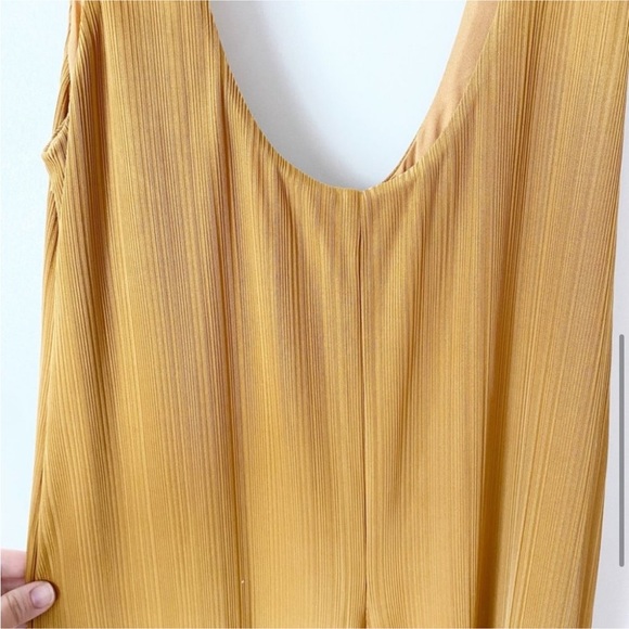 House of Harlow 1960 X Revolve golden yellow ribbed Marin Jumpsuit Medium - Picture 5 of 11